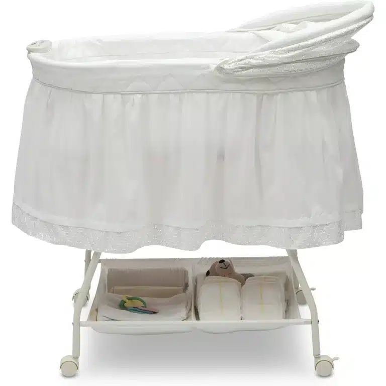 Delta Children Sweet Beginnings Bassinet