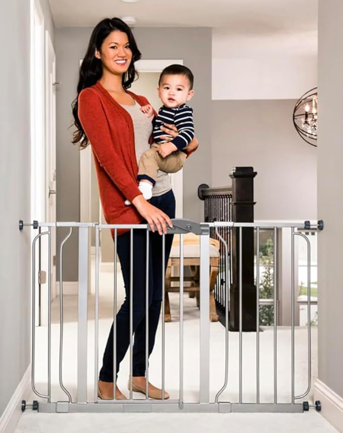 Regalo Easy Step Extra Wide Baby Gate