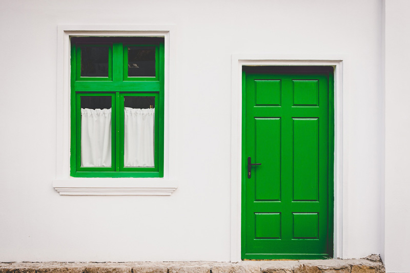 Variations of Green Glass Door Game