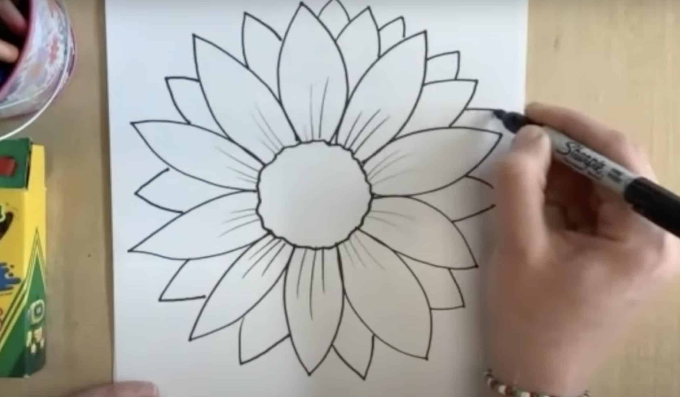 Add_the_Third_Layer_Tippy-Tip_Petals