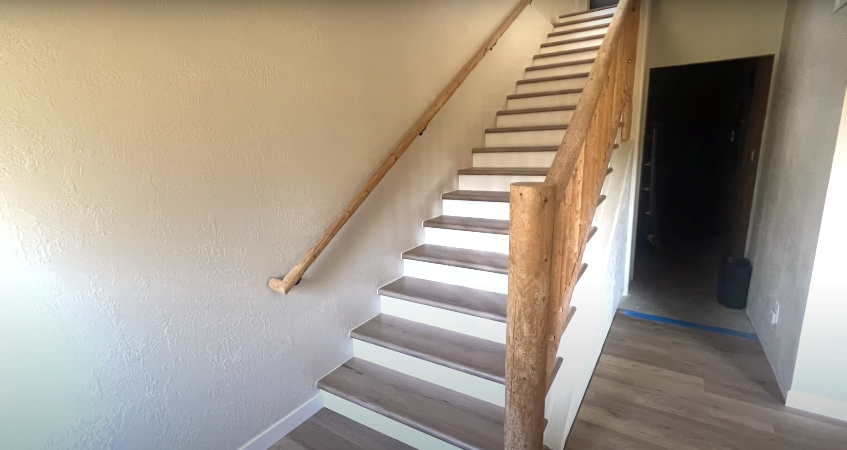 Reasons_to_Upgrade_Your_Stair_Treads