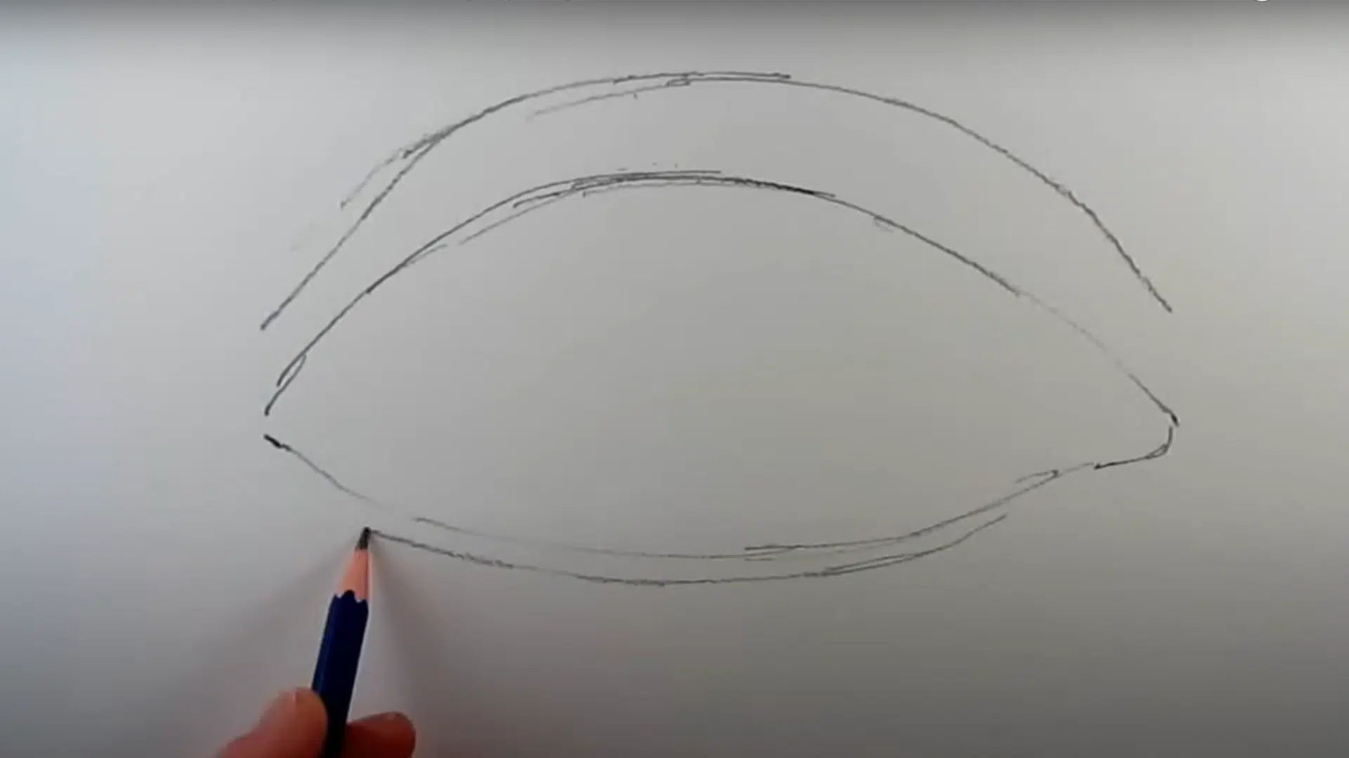 Step_1_Lightly_Sketch_the_Basic_Eye_Shape
