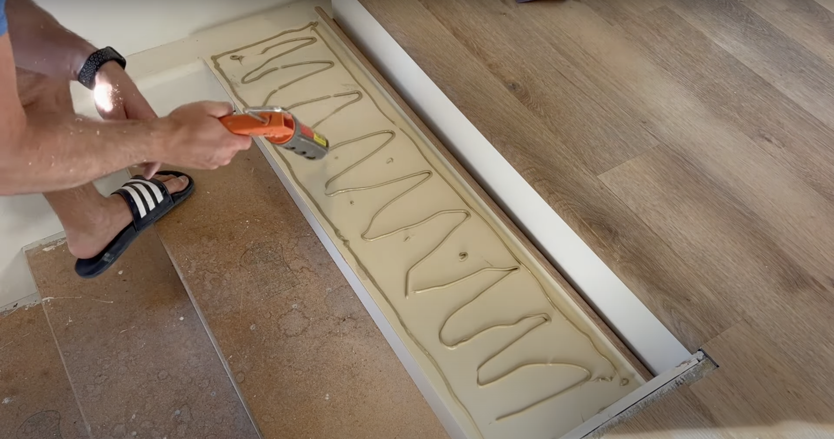 Step_5_Attach_the_Stair_Treads