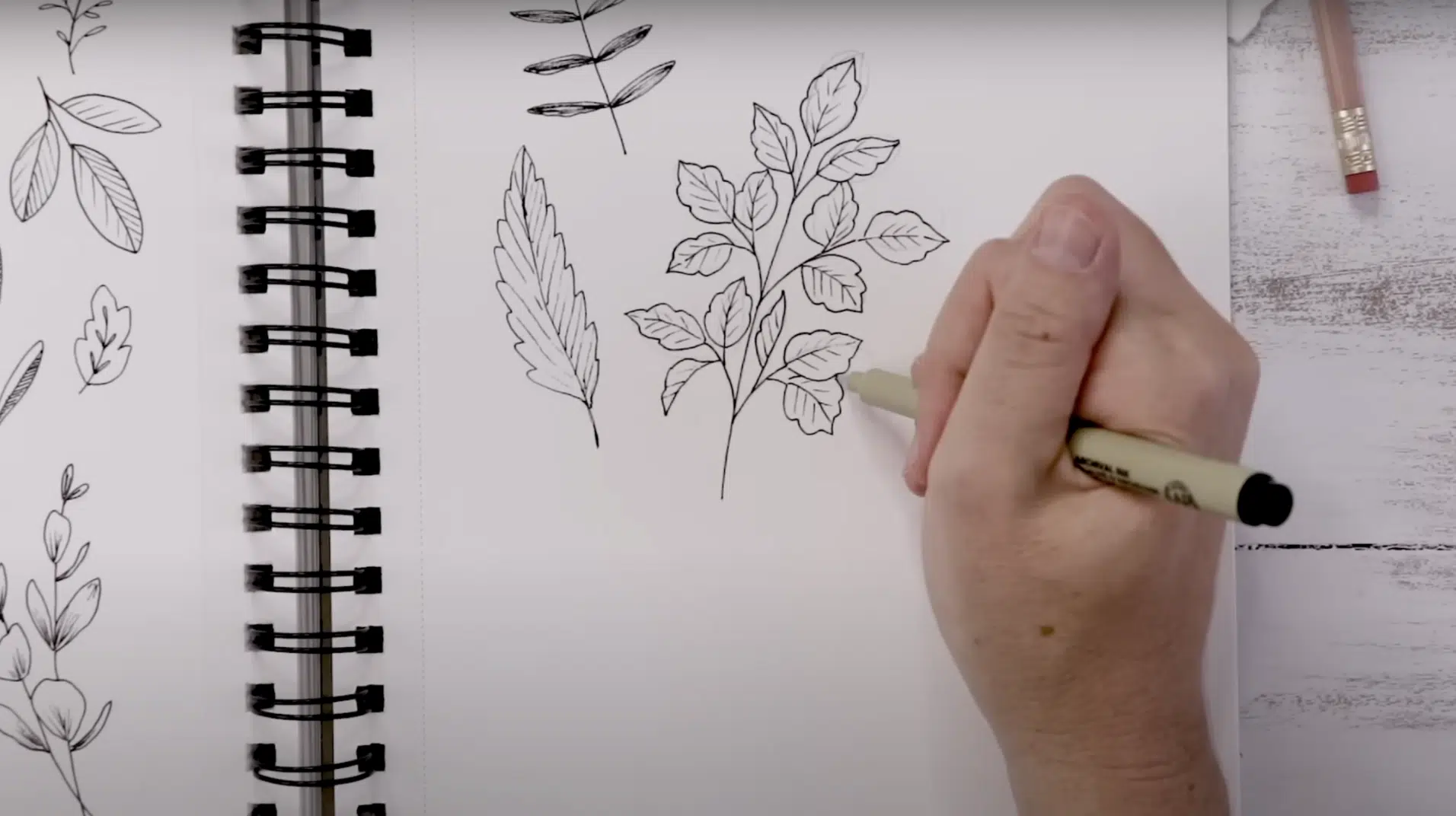 Step_6_Create_Pointed_or_Jagged_Leaf_Edges