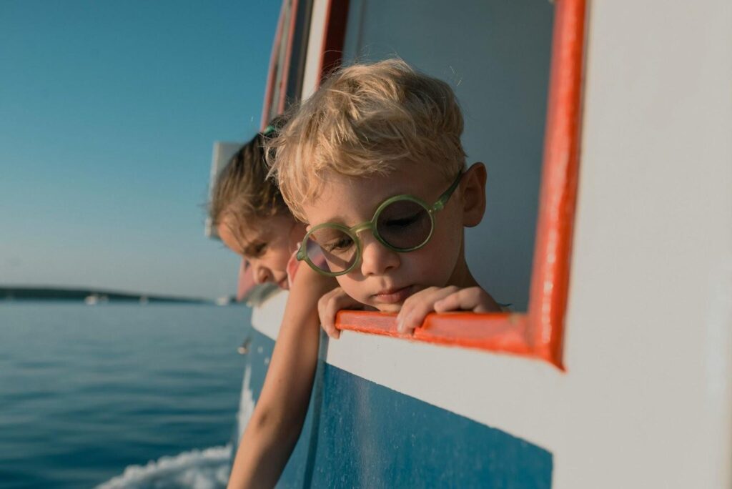 Boat Adventures in the UAE: Fun Tips for a Family-Friendly Voyage