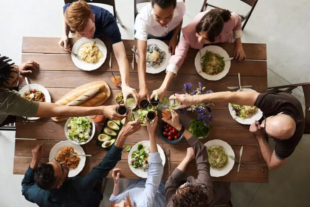 How to Host a Perfect Dinner Party Without Any Unexpected Mishaps
