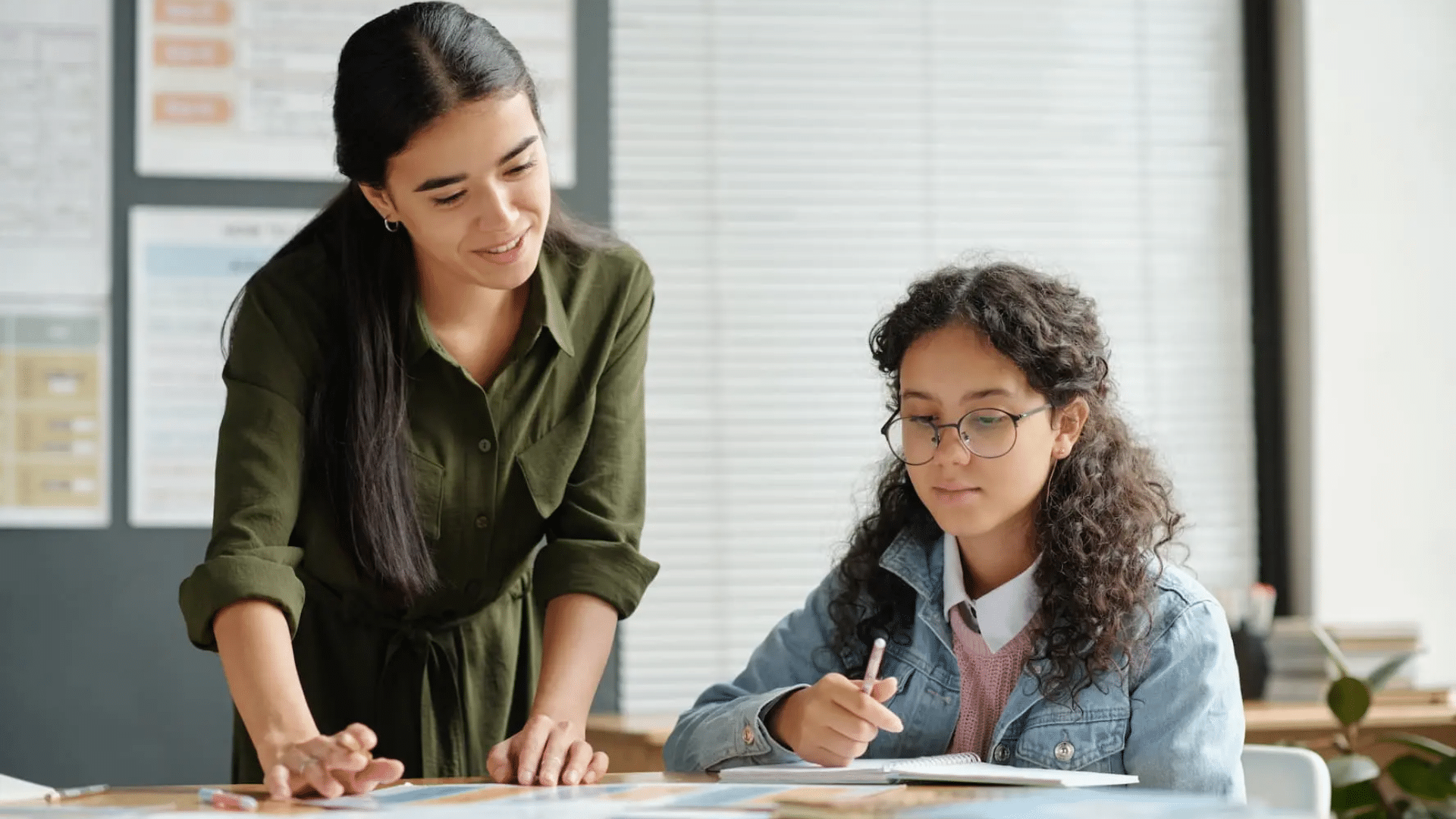 Effective Methods for Teaching Glued Sounds