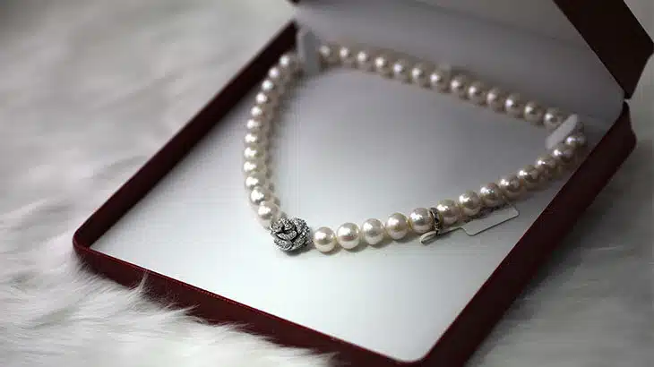Types of Pearl Necklaces to Consider