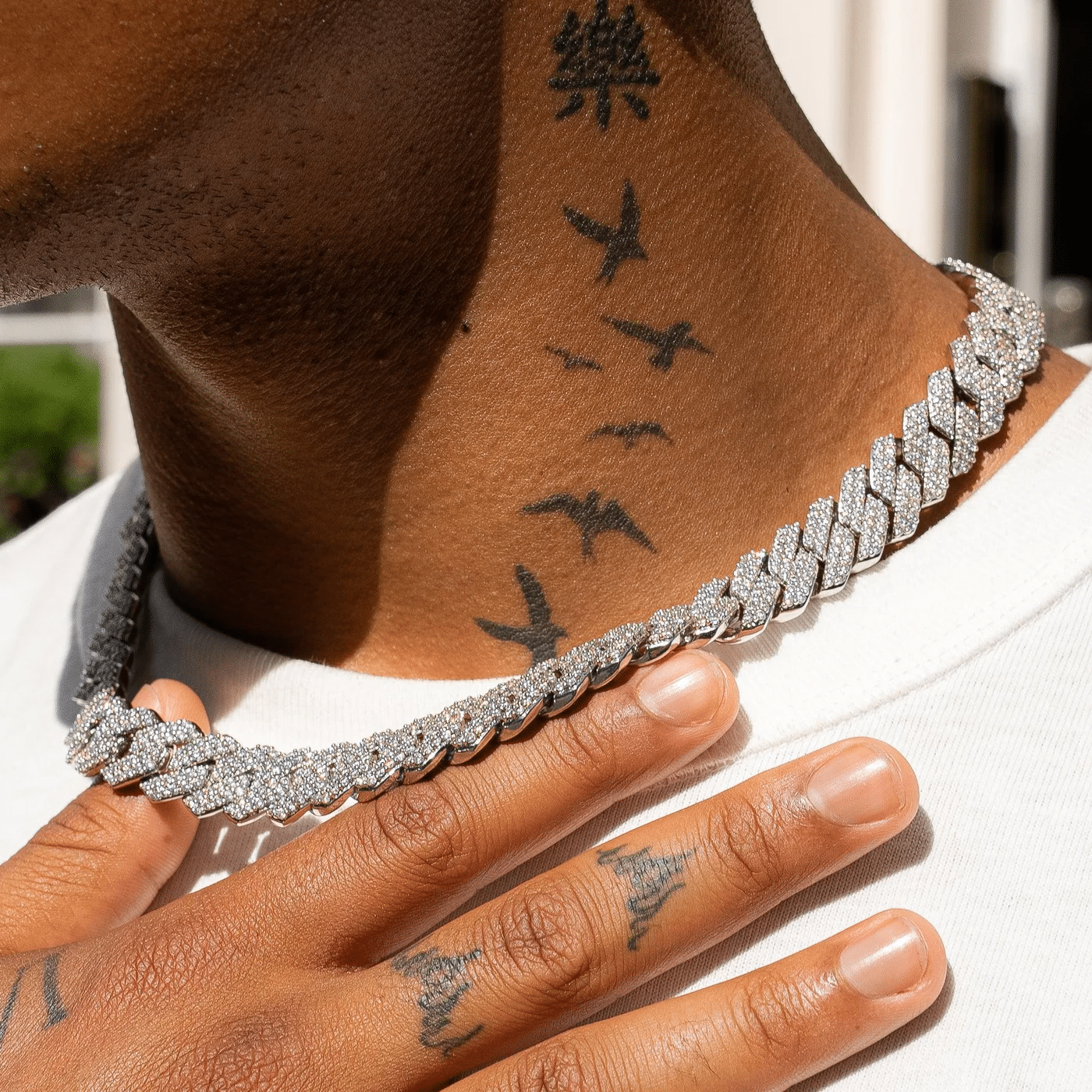 Who Is Men’s Moissanite Jewelry For?