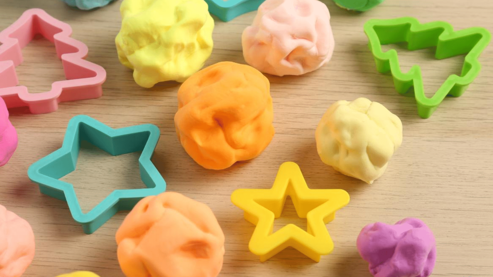 Create Soft And Safe NoCook Homemade Playdough