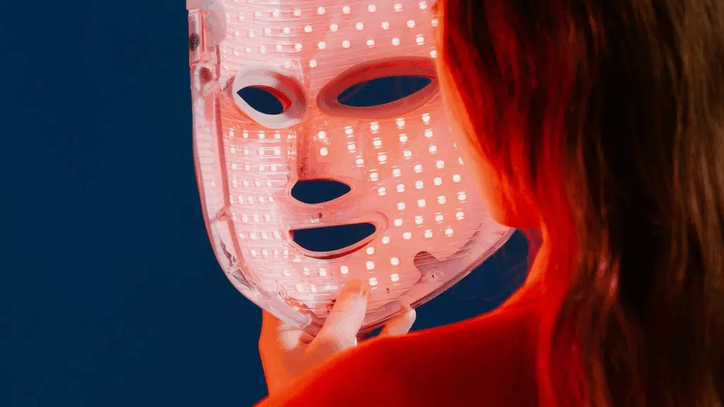 How to Pick the Right Red Light Mask for Your Skin
