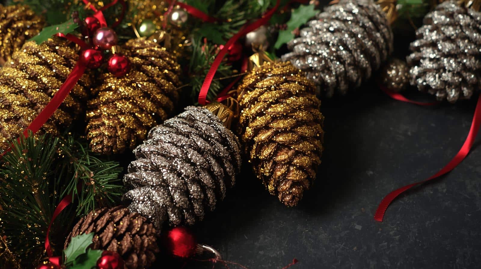 pinecone ornaments
