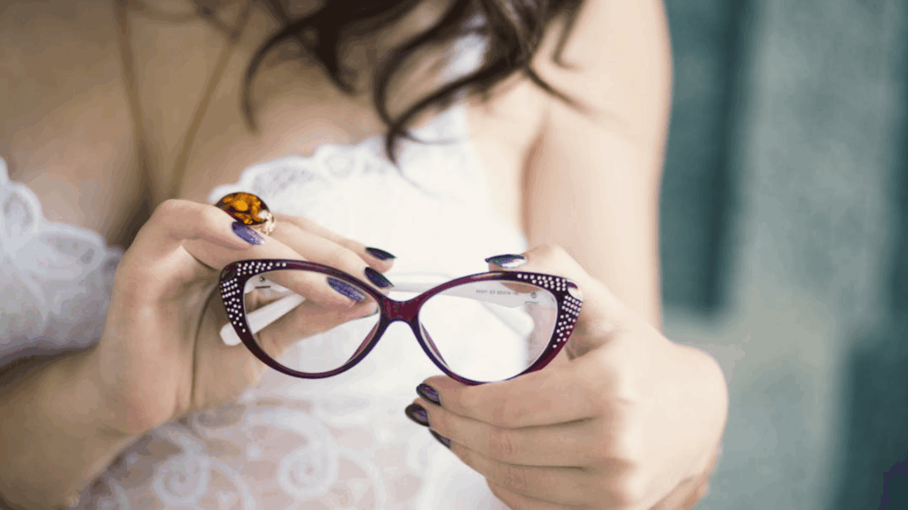 Here Is Where to Buy the Most Affordable Glasses for Large Families