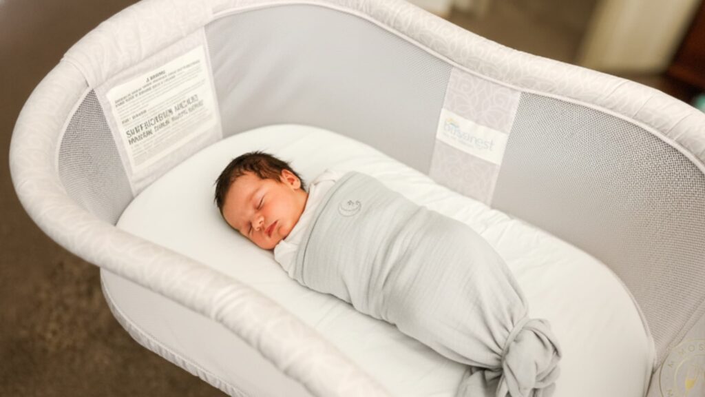 how long do babies sleep in bassinet