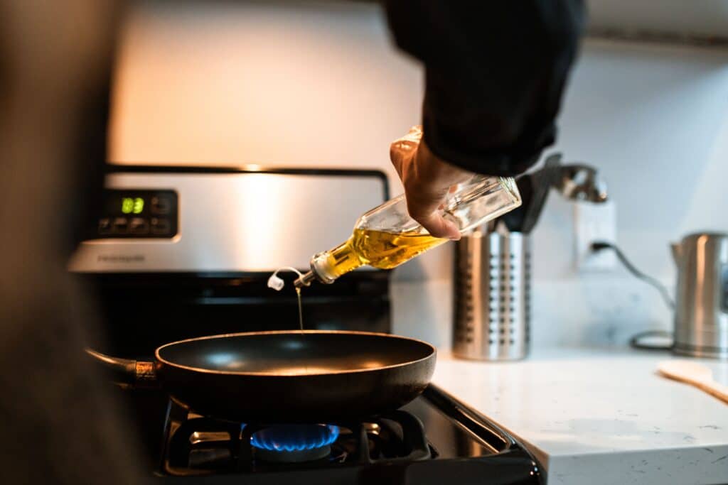 Guide to Cooking Oils and When to Use Them 